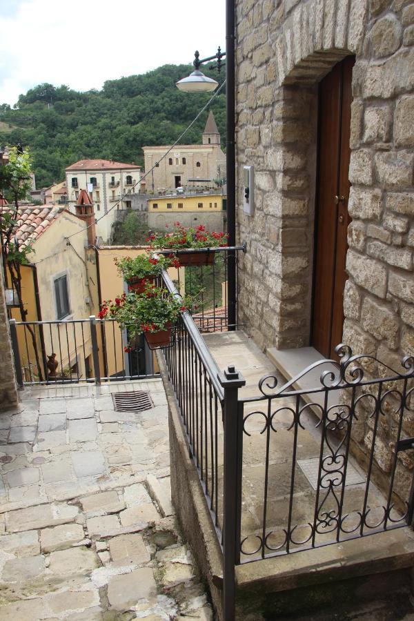 Casa Vacanze Sud E Magia คาสเตลเมซซาโน ภายนอก รูปภาพ