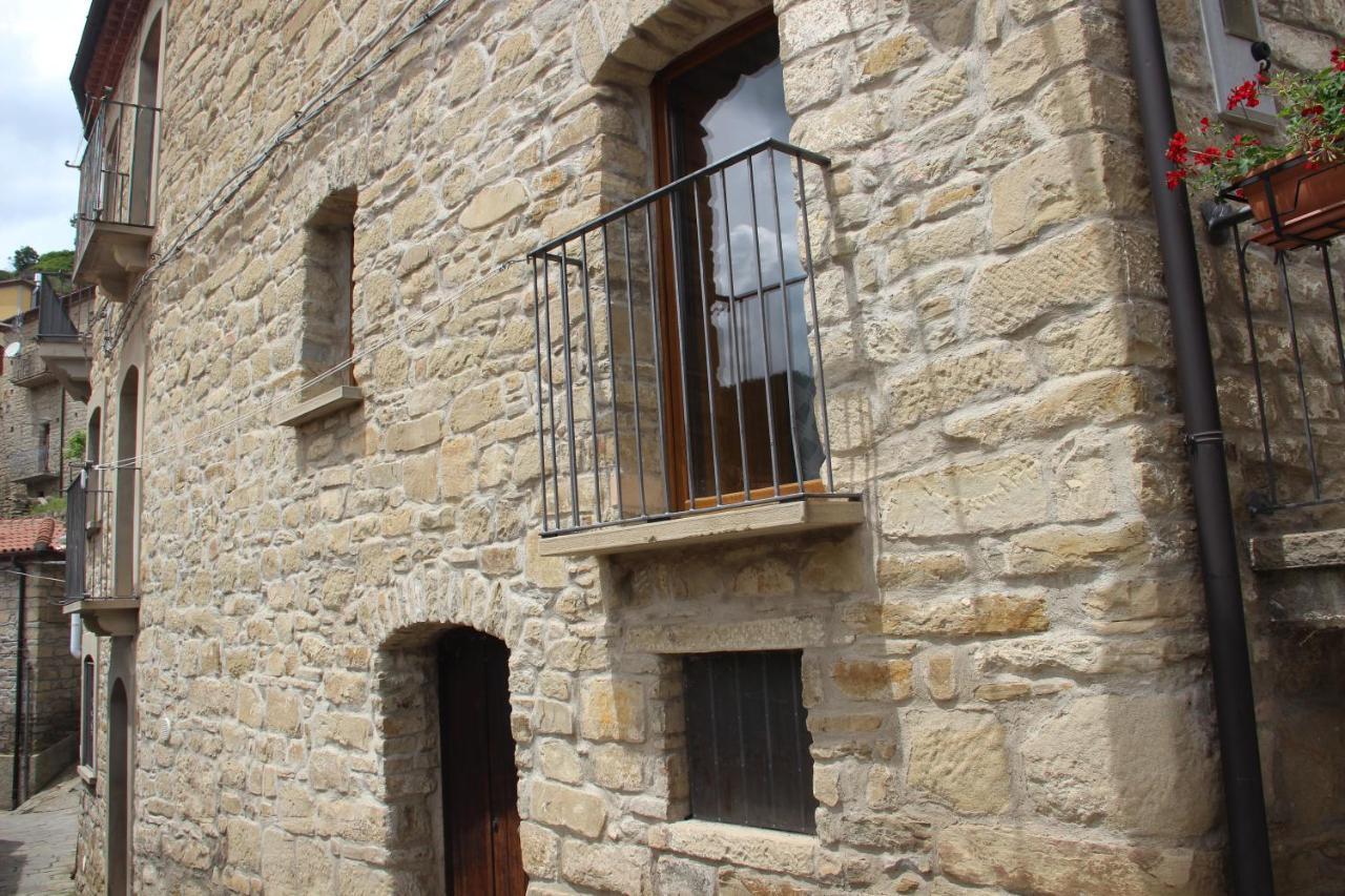 Casa Vacanze Sud E Magia คาสเตลเมซซาโน ภายนอก รูปภาพ