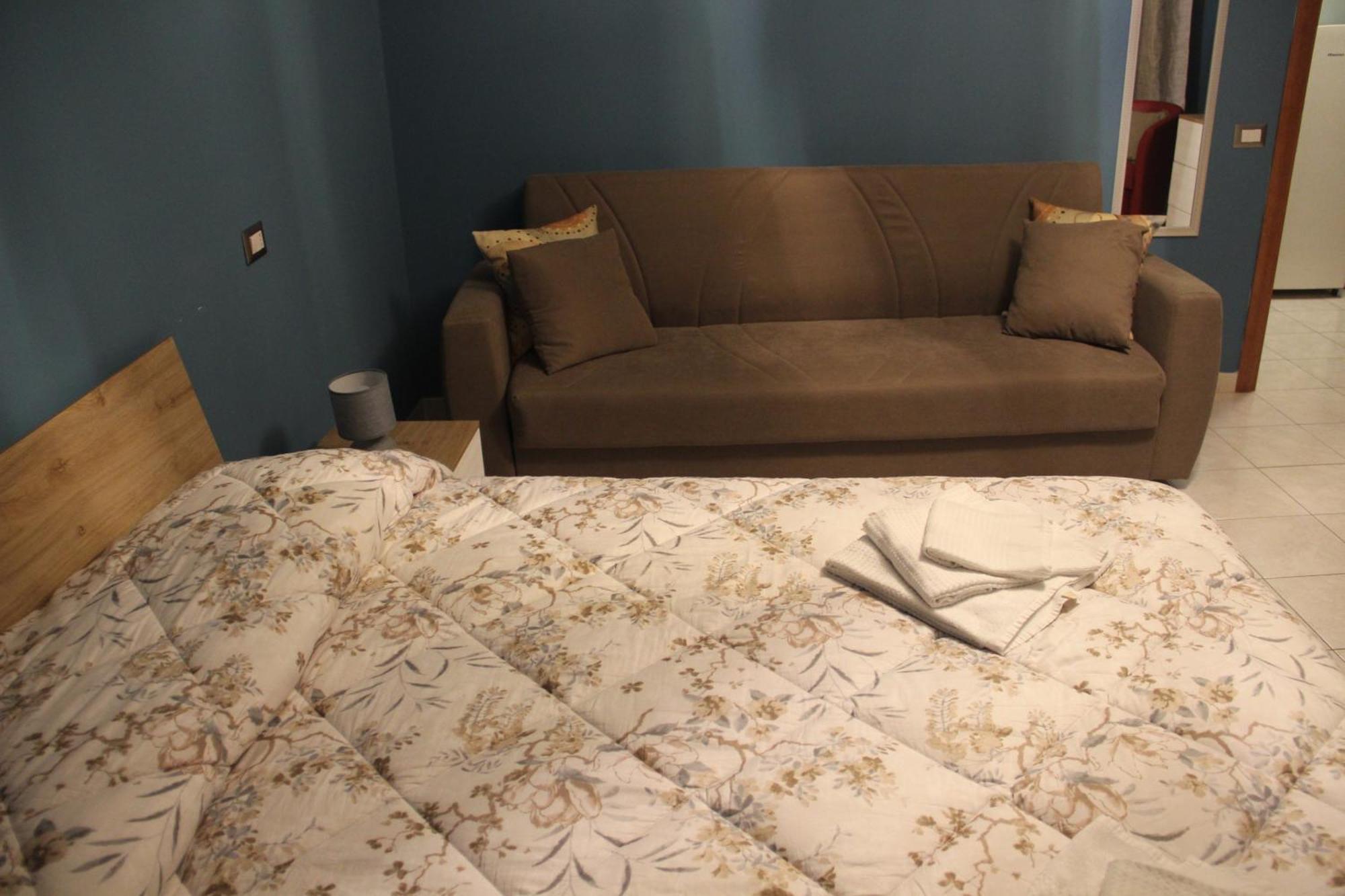 Casa Vacanze Sud E Magia คาสเตลเมซซาโน ภายนอก รูปภาพ