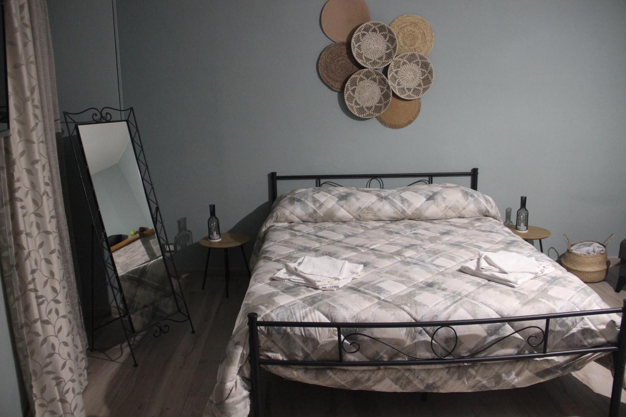 Casa Vacanze Sud E Magia คาสเตลเมซซาโน ภายนอก รูปภาพ